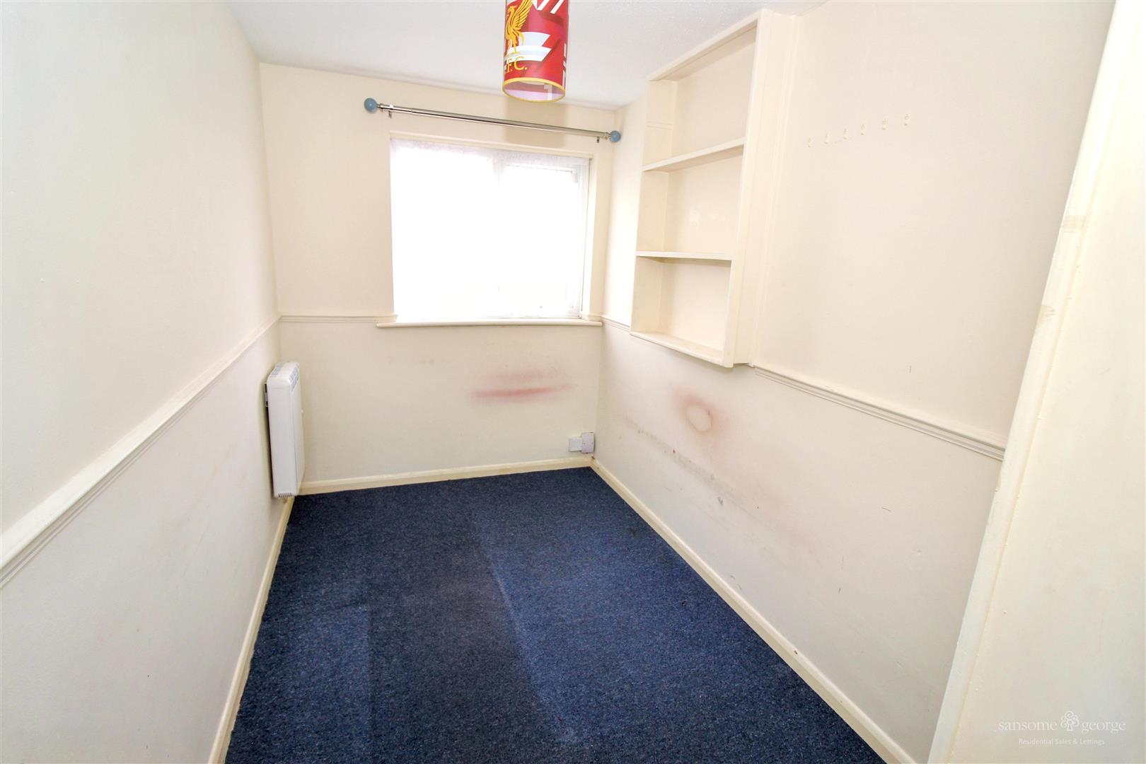 Poole Close, Tilehurst, Reading